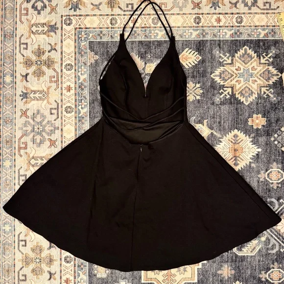 Lulus Women’s Believe in Love Black Backless Skater Dress Size Medium - Picture 6 of 14